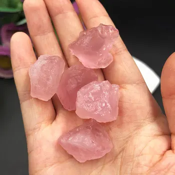1pc Slučajni Prirodni Kamen Pink Grubo Neobrađeni Roze Kvarc je Kristal Rock Mineralni Uzorak Reiki Iscjeljivanje Ukras Osnovnoj Sobe DIY